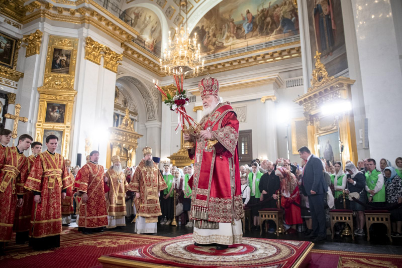 Предстоятель Русской Православной Церкви совершил Литургию в Казанском соборе в городе Казани