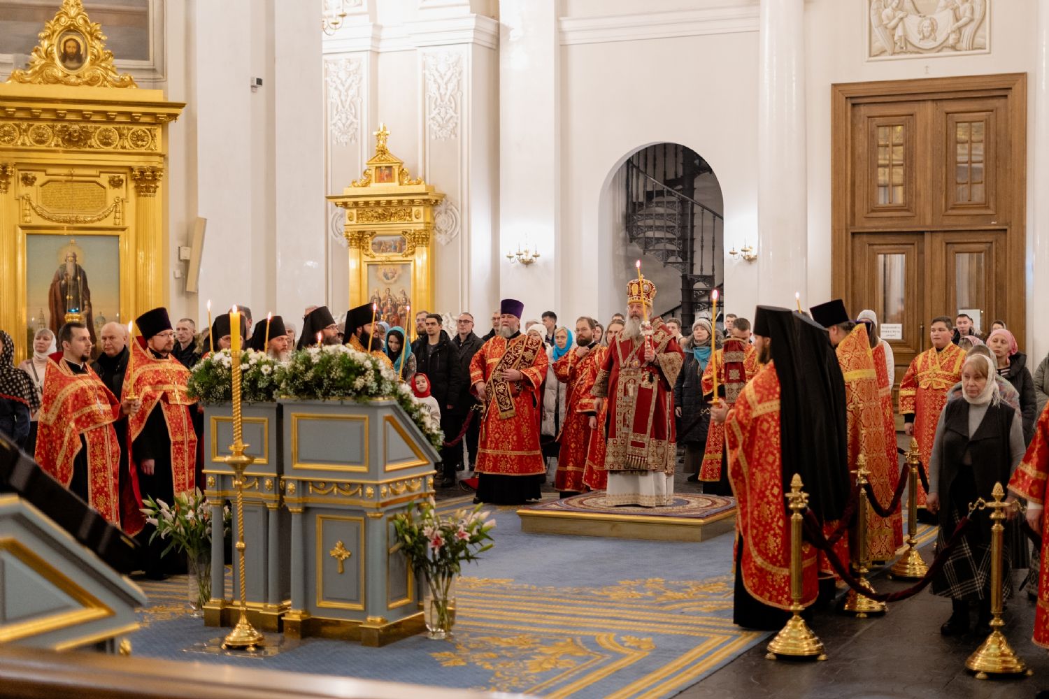 В канун Недели 35-й по Пятидесятнице митрополит Кирилл совершил всенощное бдение в Казанском кафедральном соборе